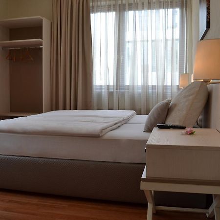 Hotel Centro Штутгарт Экстерьер фото